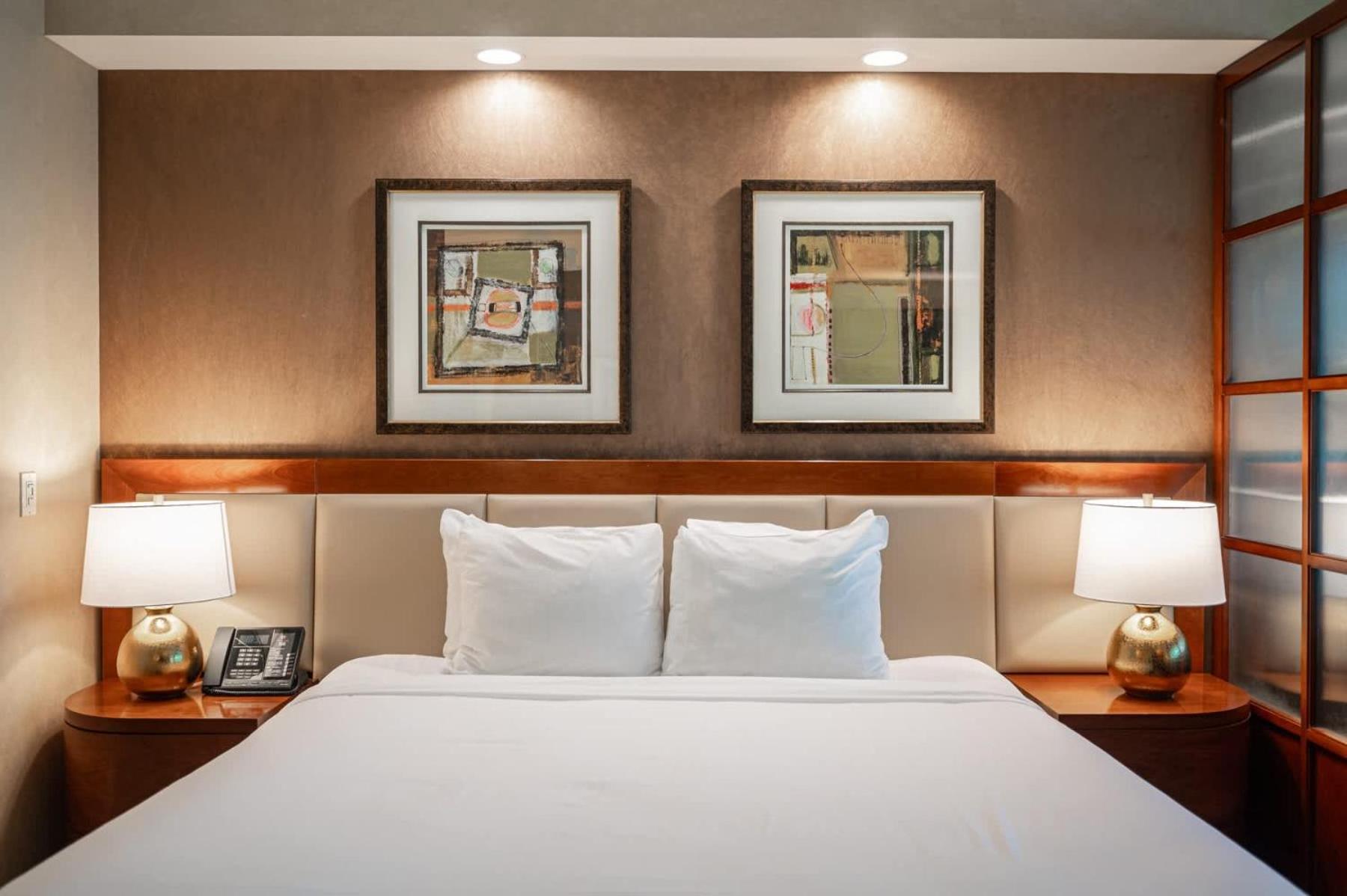 Holiday home No Fee Strip View Balcony+ Free Valet+ Pool Las Vegas