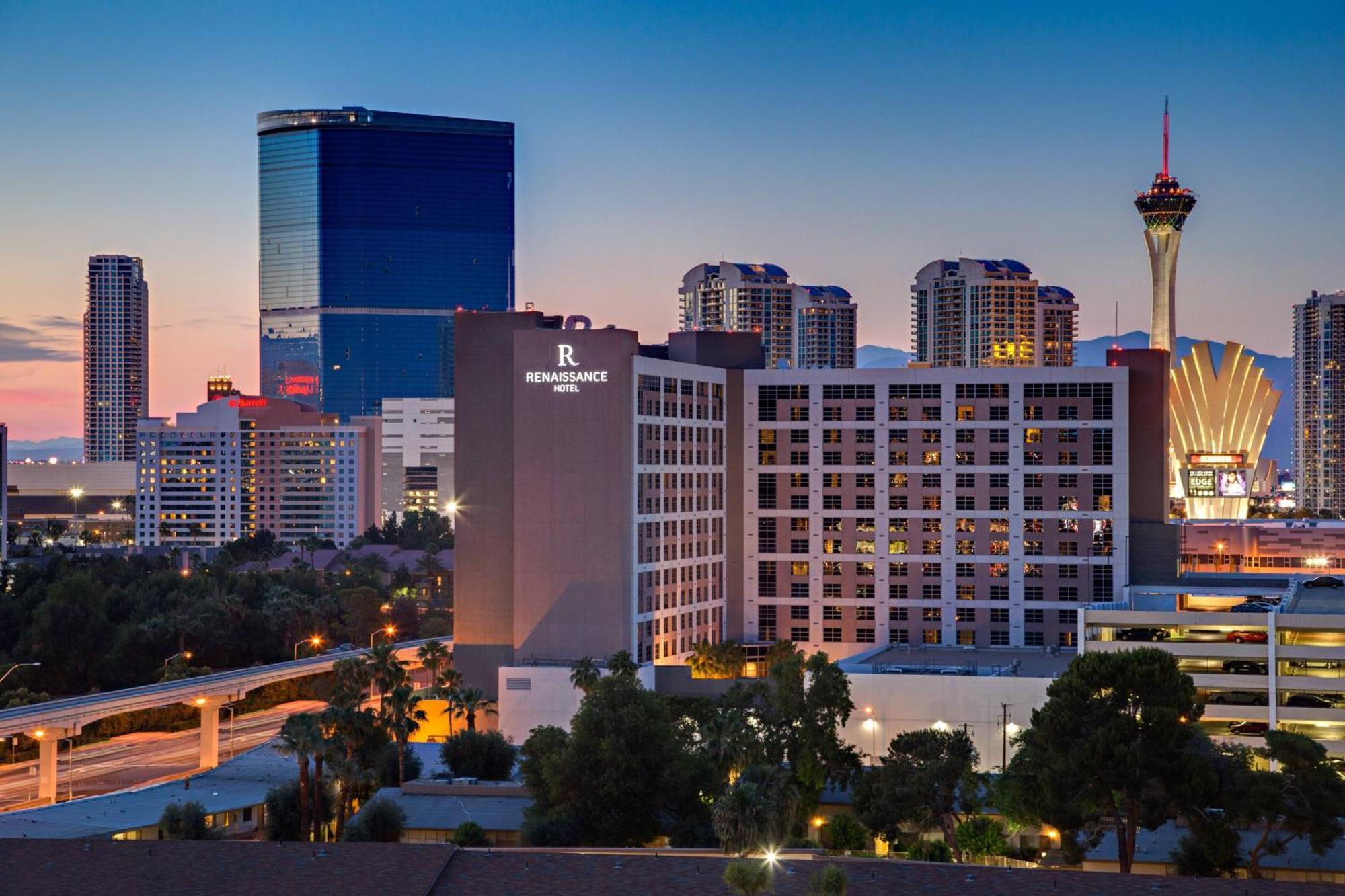 Hotel Renaissance Vegas 4*