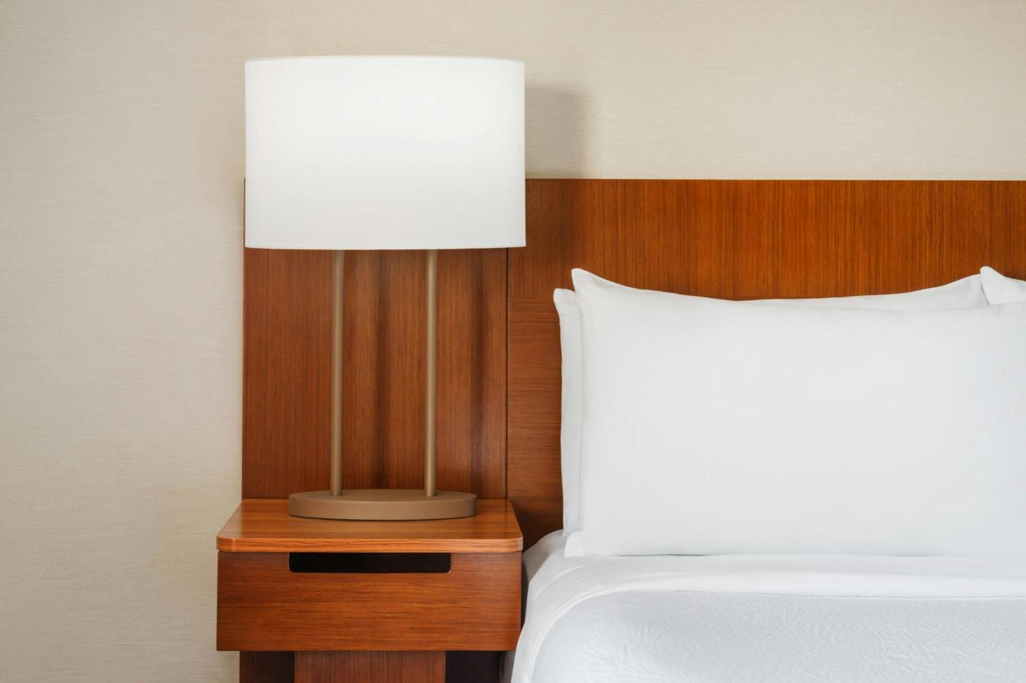 Hotel Fairfield By Marriott & Vegas Stadium Area 3*