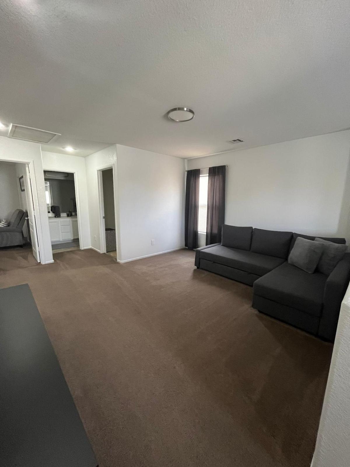 Beautiful 2 Story 20 Minutes From The Strip * Las Vegas