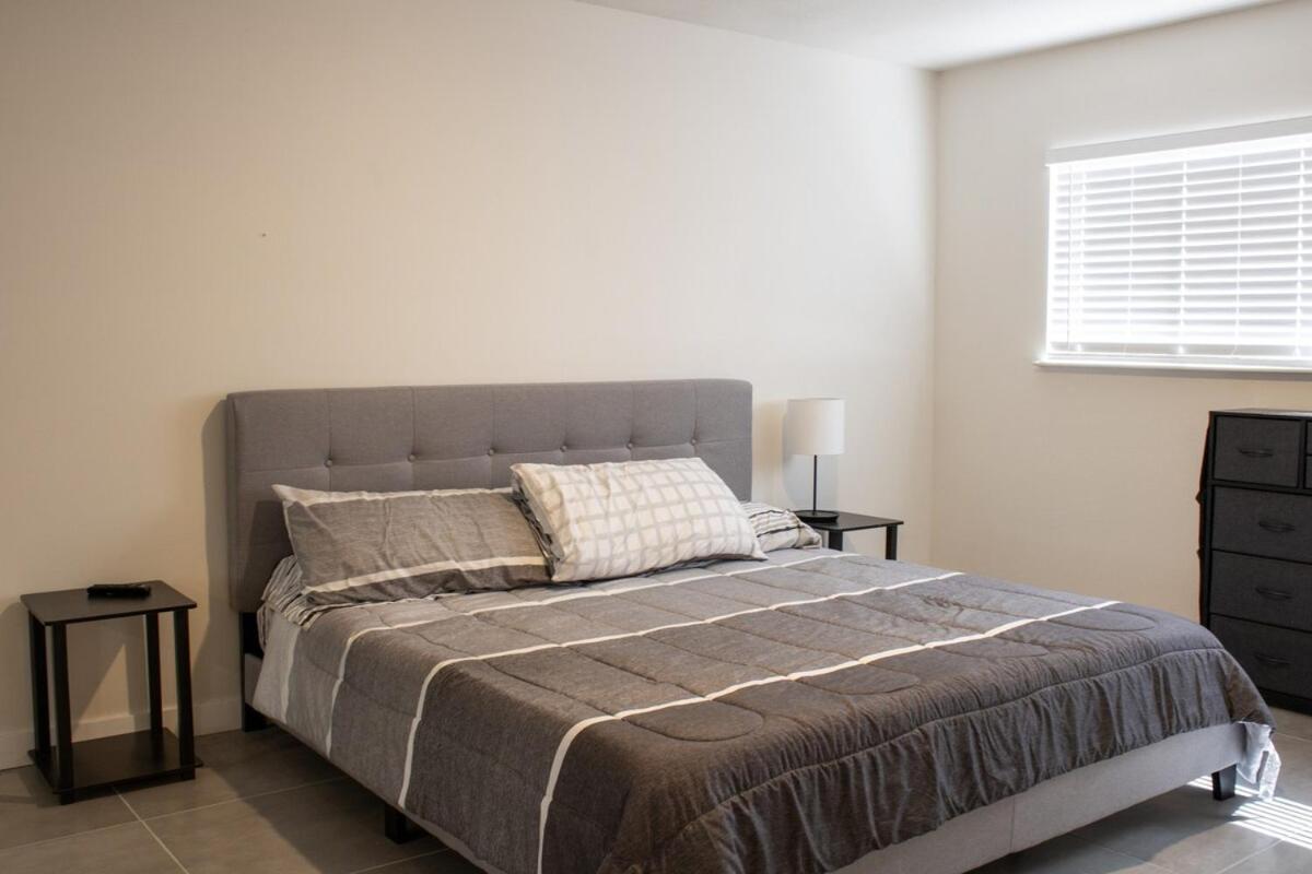 Holiday home Stunning Remodeled Single-story *