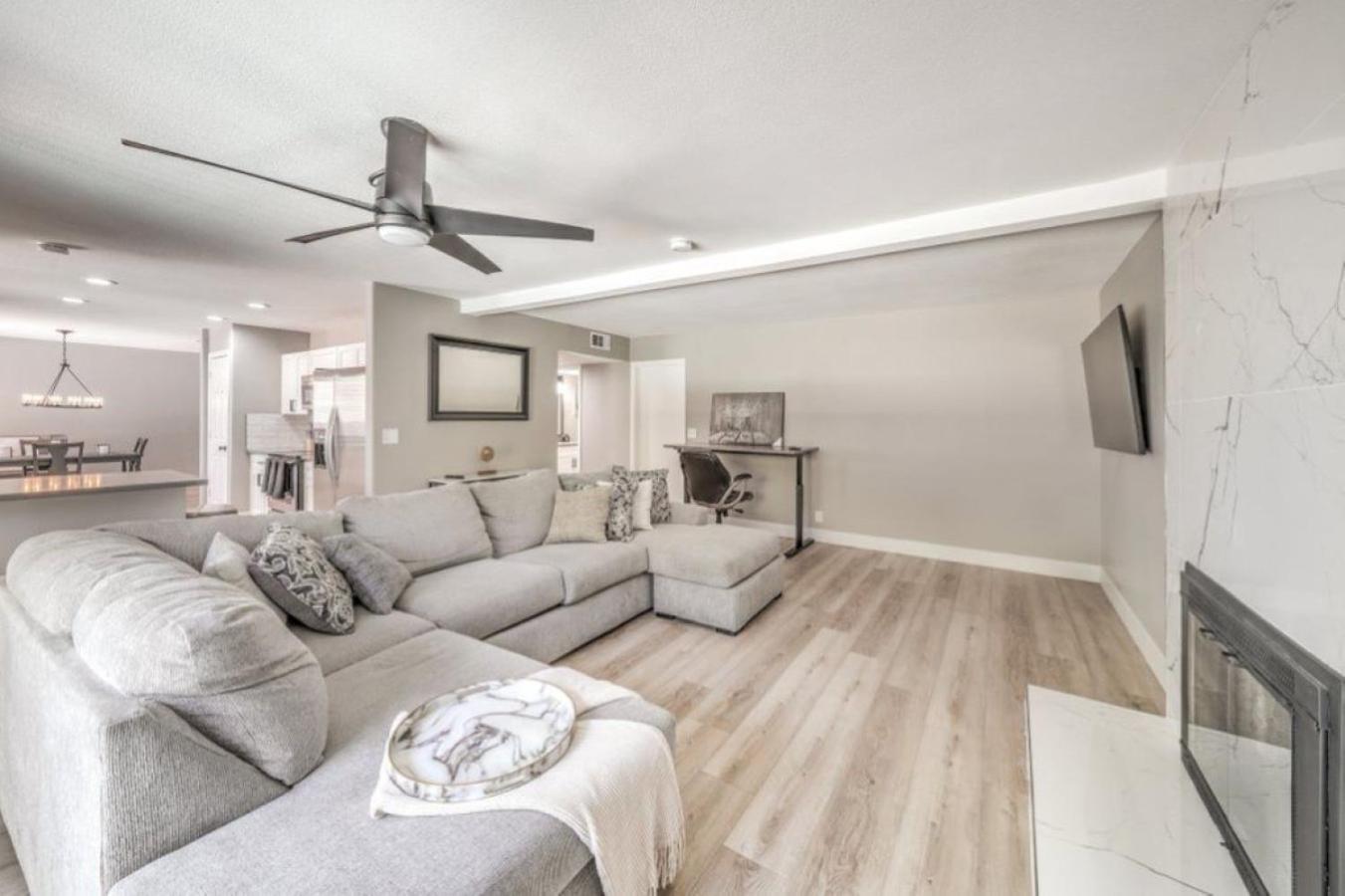 Stunning With Pool Very Spacious Upgrades Сasa de vacaciones *