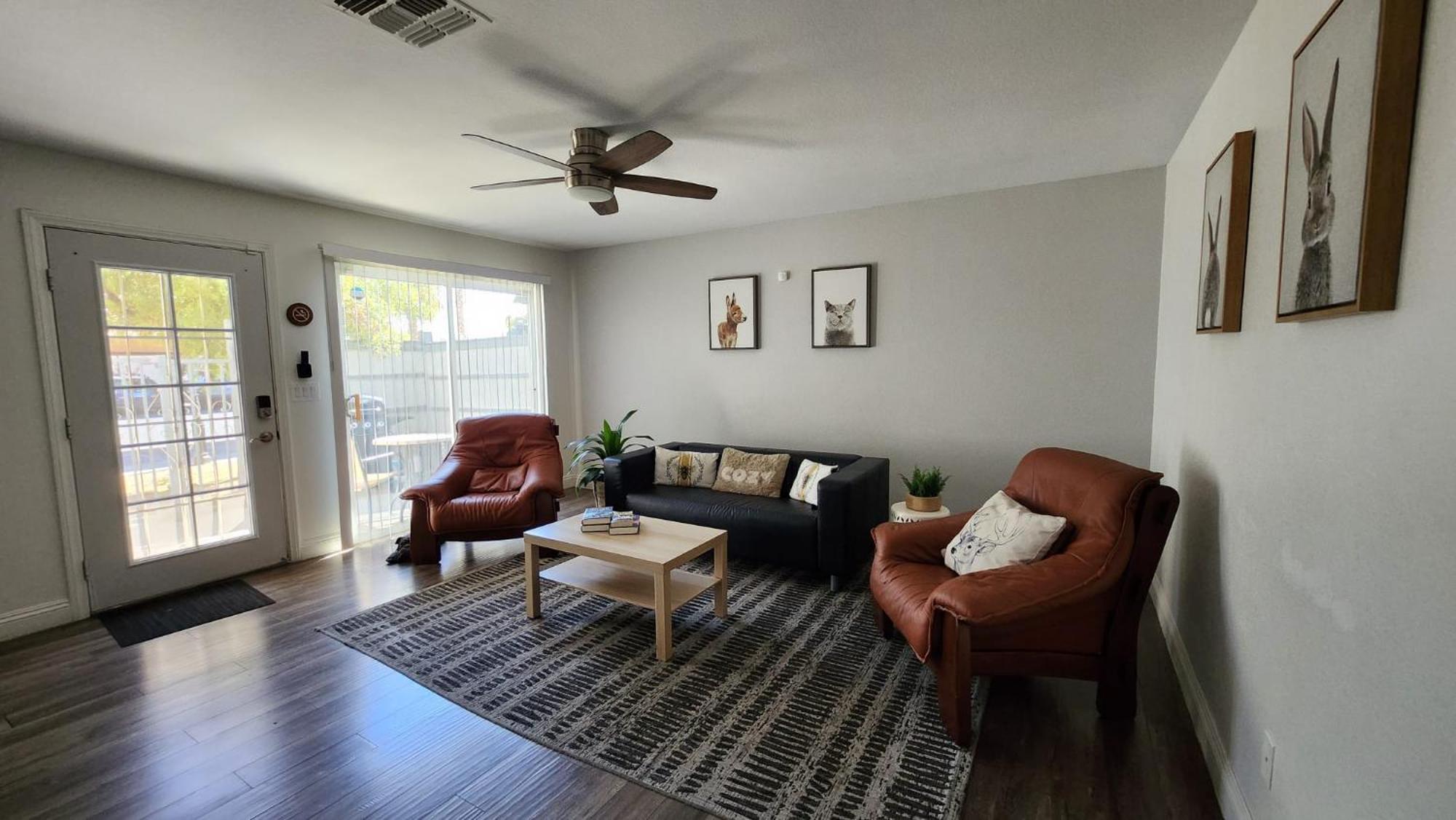 L - Fully Remodeled And Professionally Decorated Las Vegas