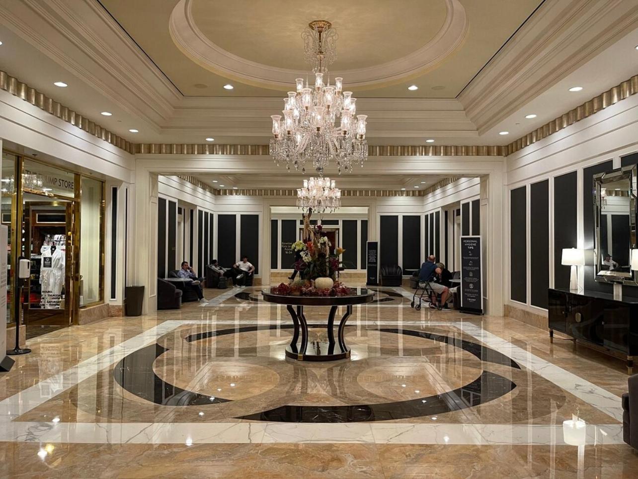 Five Star Trump No And Cleaning Fees * Las Vegas