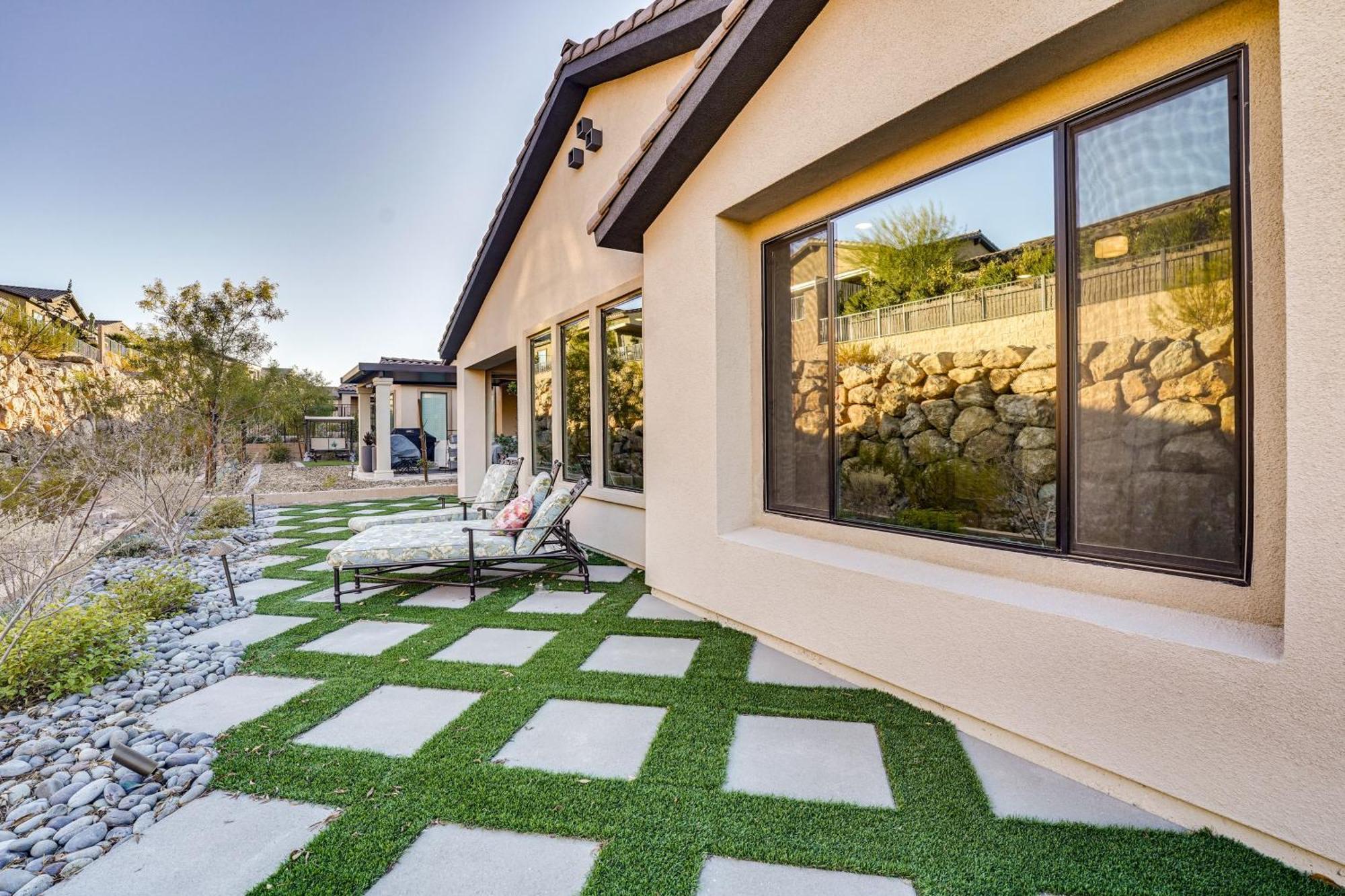 Gorgeous Henderson With Patio And Yard! *