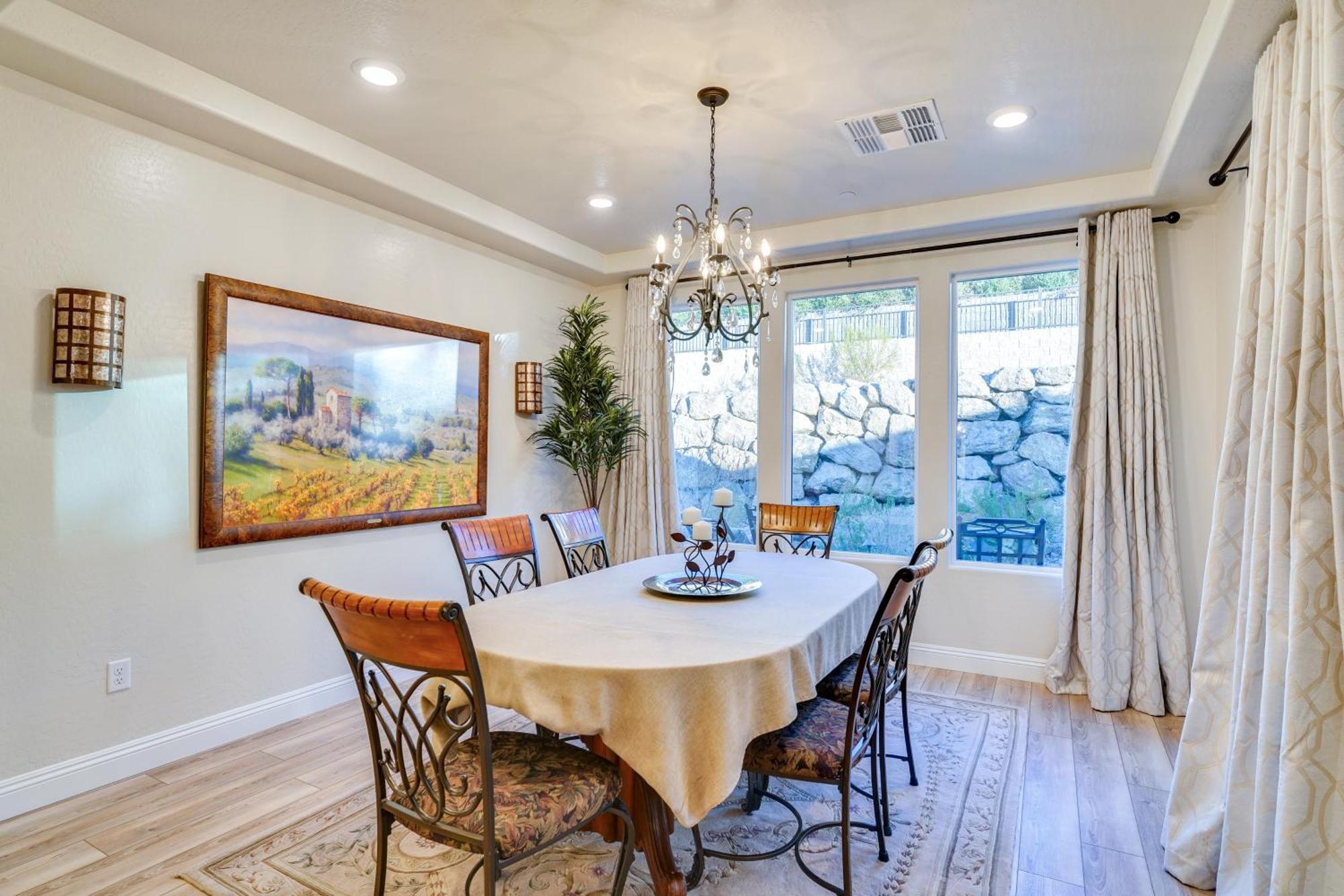 Holiday home Gorgeous Henderson With Patio And Yard! *