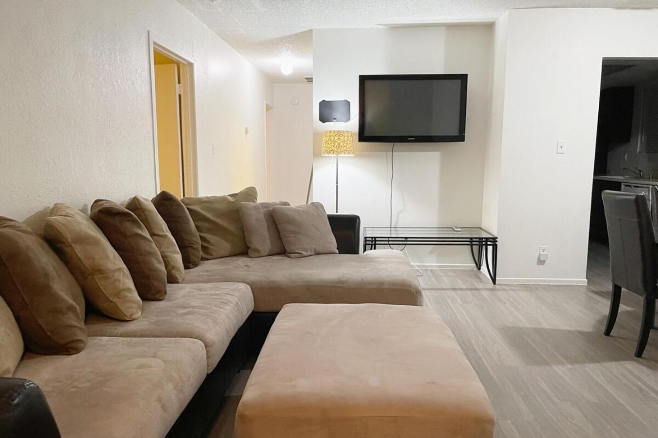 Сasa de vacaciones 2 To 6 Bedroom Walk To Strip Mgm Casino Shop Club