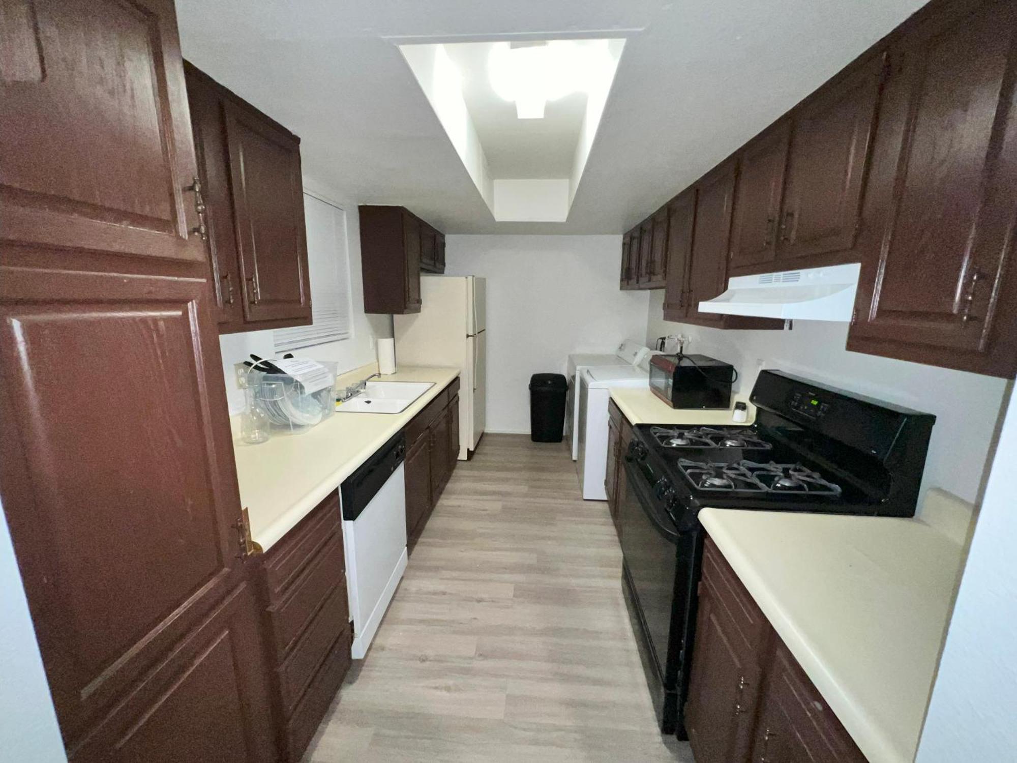 2 To 6 Bedroom Walk To Strip Mgm Casino Shop Club Сasa de vacaciones *