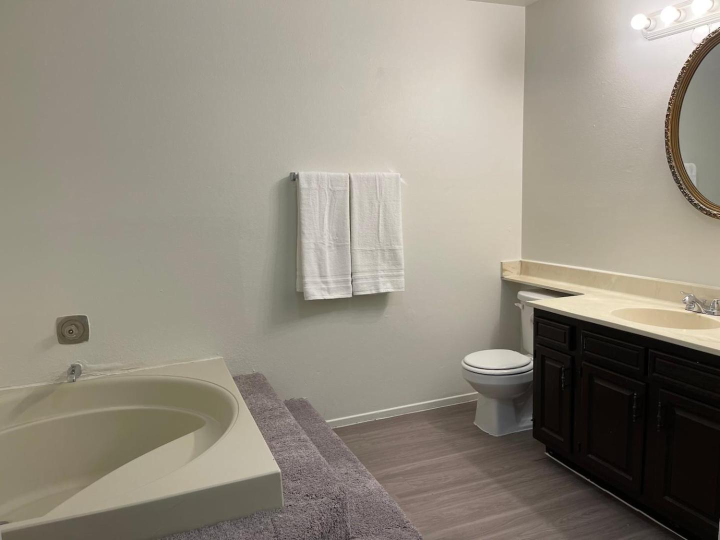 2 To 6 Bedroom Walk To Strip Mgm Casino Shop Club