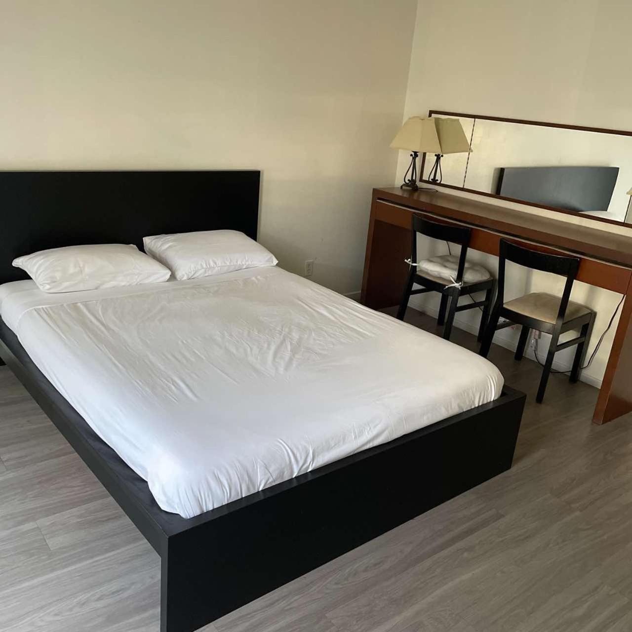 2 To 6 Bedroom Walk To Strip Mgm Casino Shop Club * Las Vegas
