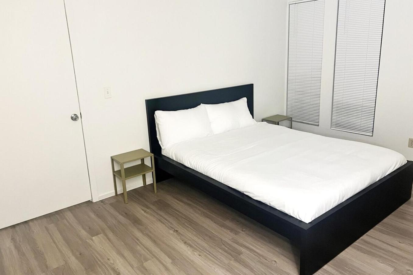 2 To 6 Bedroom Walk To Strip Mgm Casino Shop Club Сasa de vacaciones Las Vegas