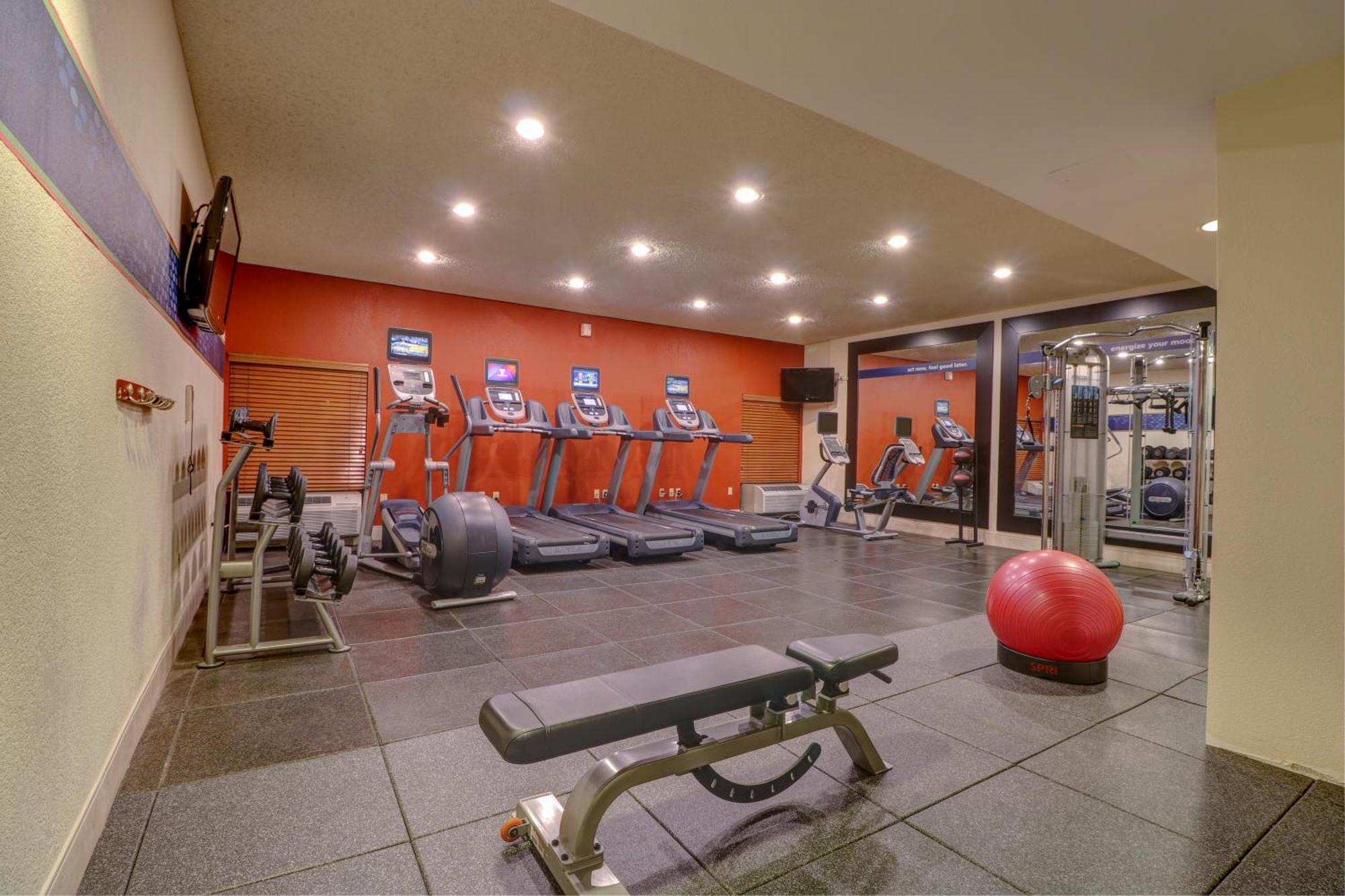 Hotel Hampton Tropicana Vegas 3*