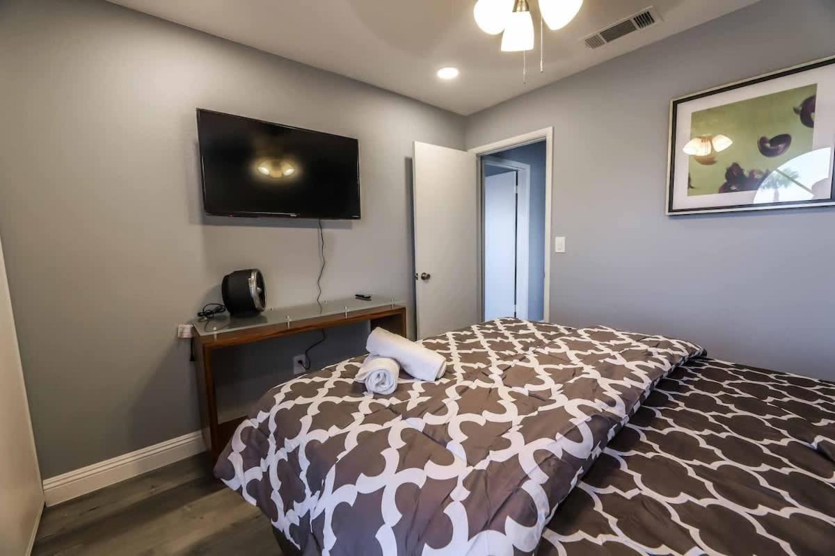 Сasa de vacaciones Vegas Living Gorgeous With Pool Near The Strip Las Vegas