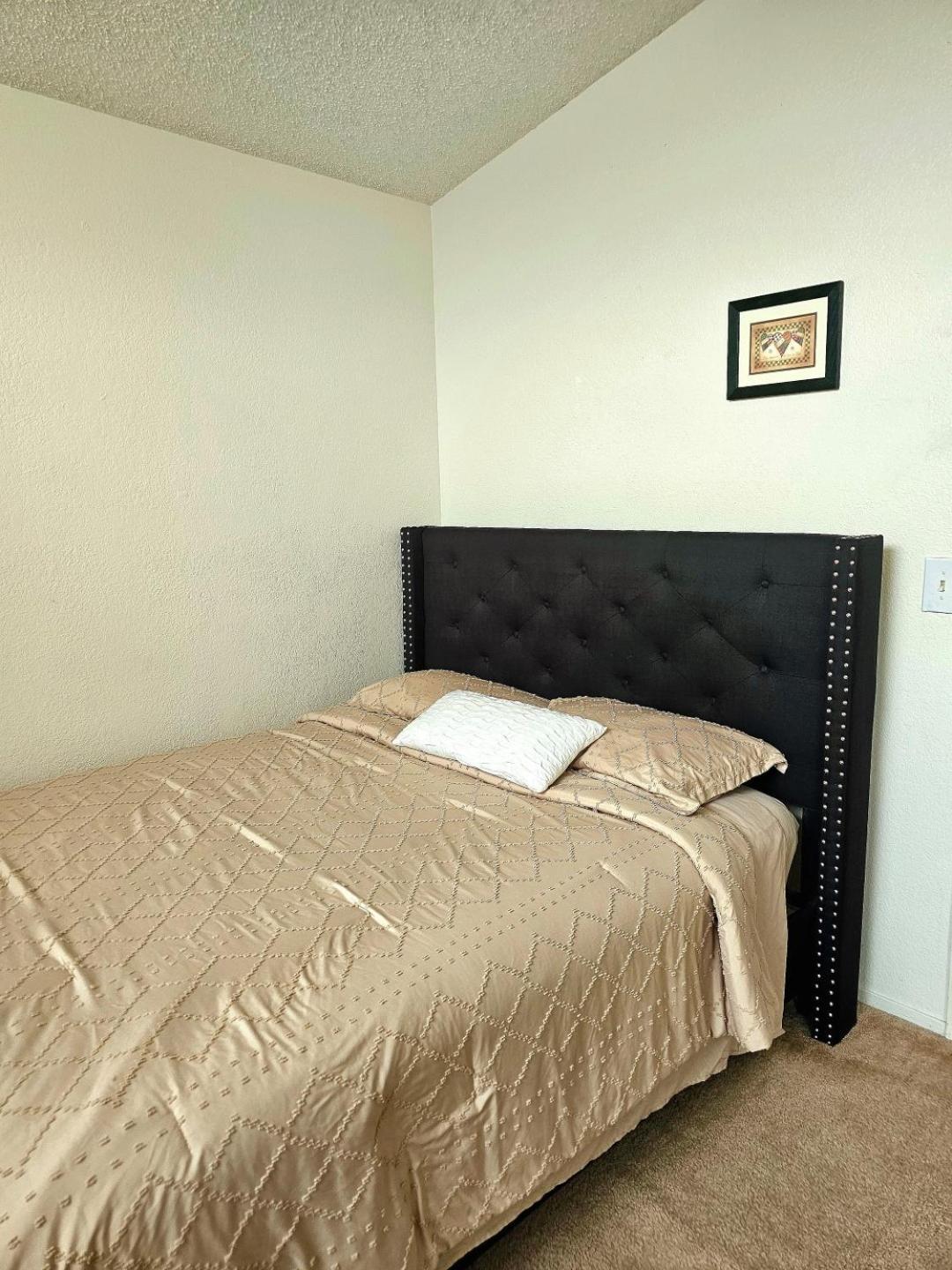 Private Close To Red Rock & Vegas Strip Habitación en casa particular