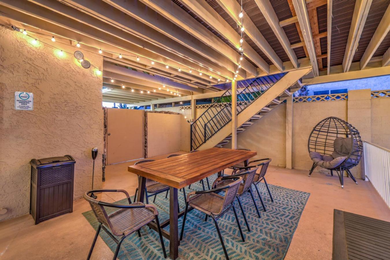 Holiday home Oasis Near Strip Pool Jacuzzi Deck Poker Las Vegas