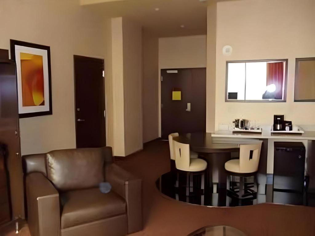 Resort Eastside Cannery Casino