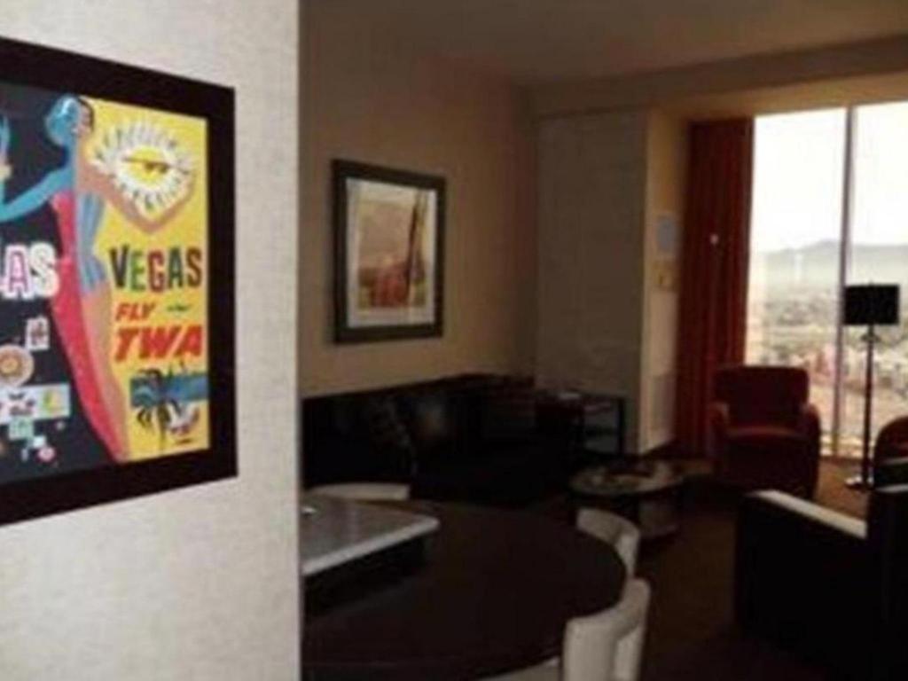 Eastside Cannery Casino 3*