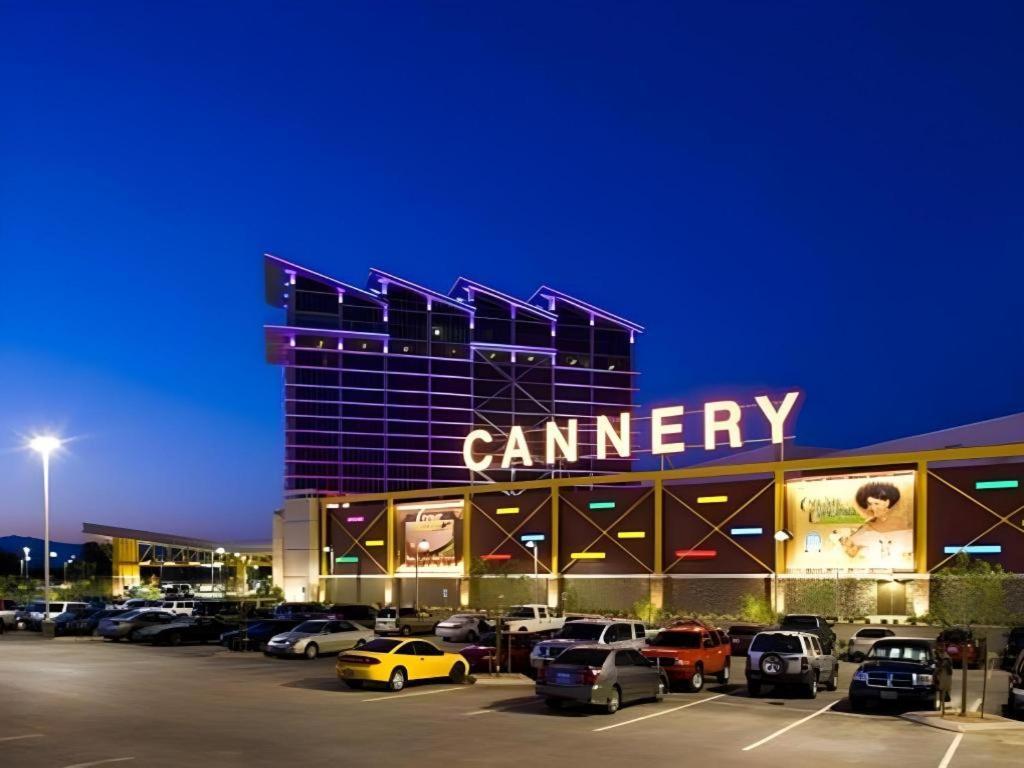 Resort Eastside Cannery Casino 3*