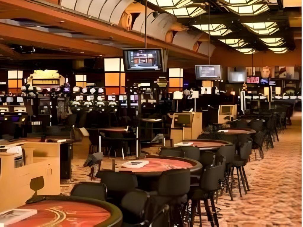 Eastside Cannery Casino