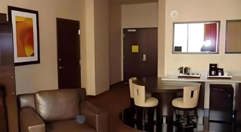 Eastside Cannery Casino 3*
