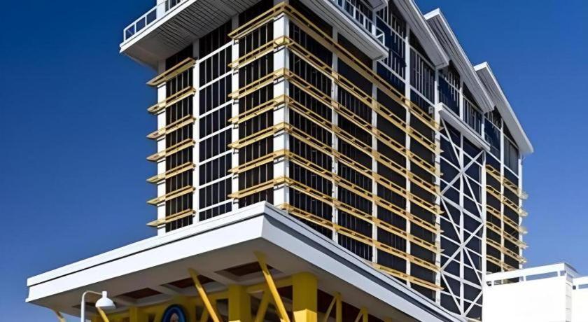 Resort Eastside Cannery Casino