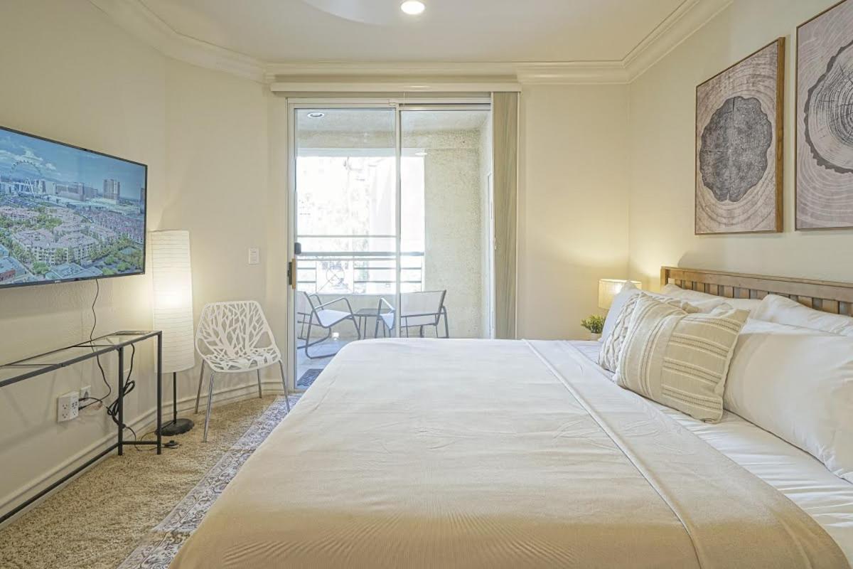Apartment Dwell Descans - Restful Haven Steps To Vegas Strip Las Vegas