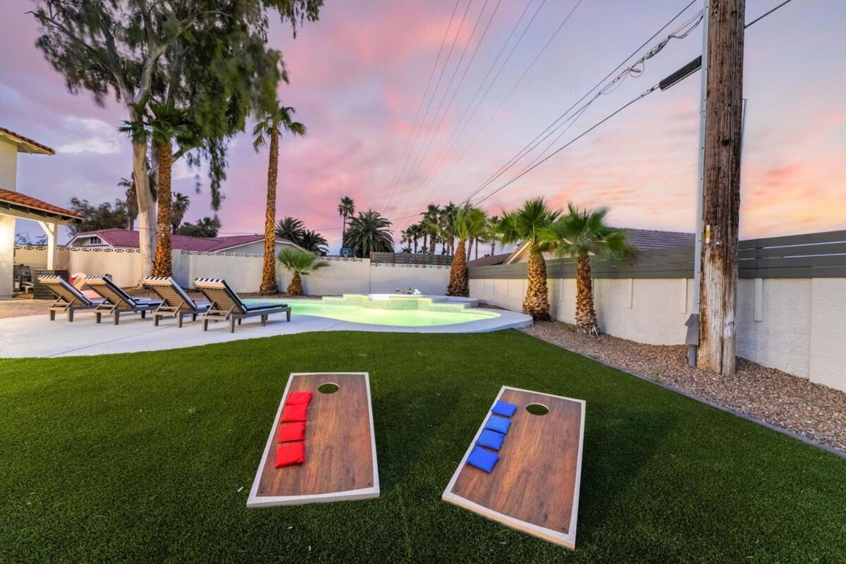 Сasa de vacaciones Big Groups, Heated Pool, 10 Mins To Strip, Games