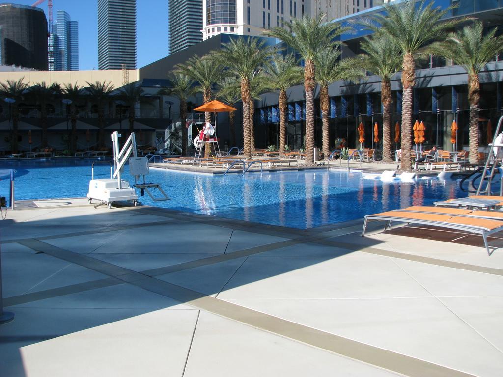 At Elara Vegas Strip-no Fees