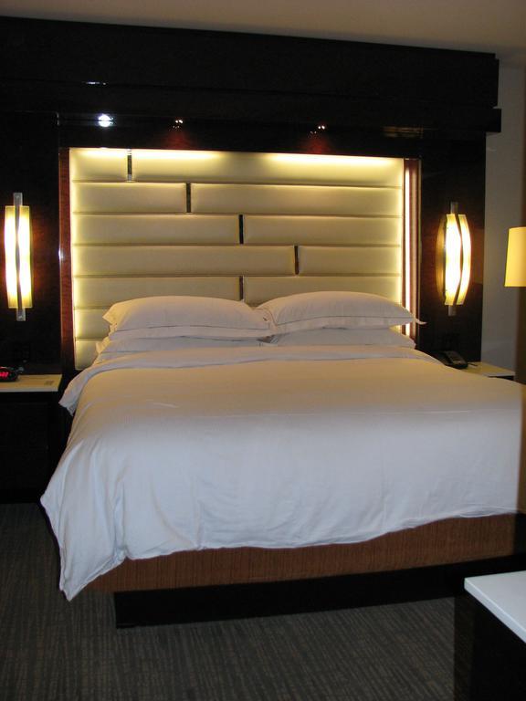 At Elara Vegas Strip-no Fees Apartahotel Las Vegas