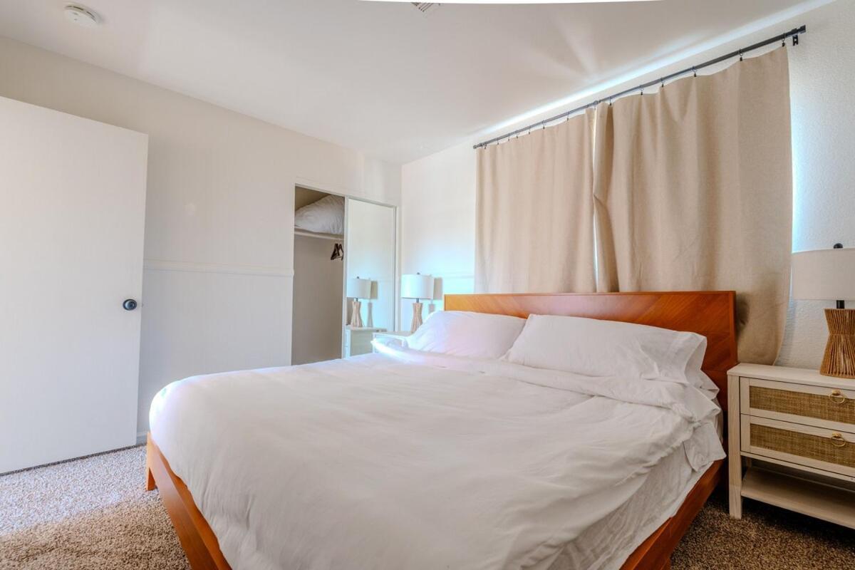 Spacious Lux Estate L 8 Mins To Strip Villa *