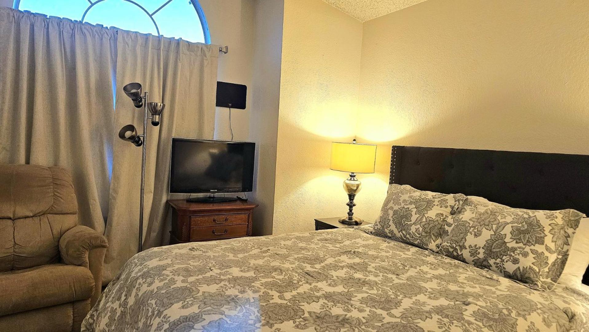 Private In A House Close To Red Rock & Vegas Strip #1 Habitación en casa particular