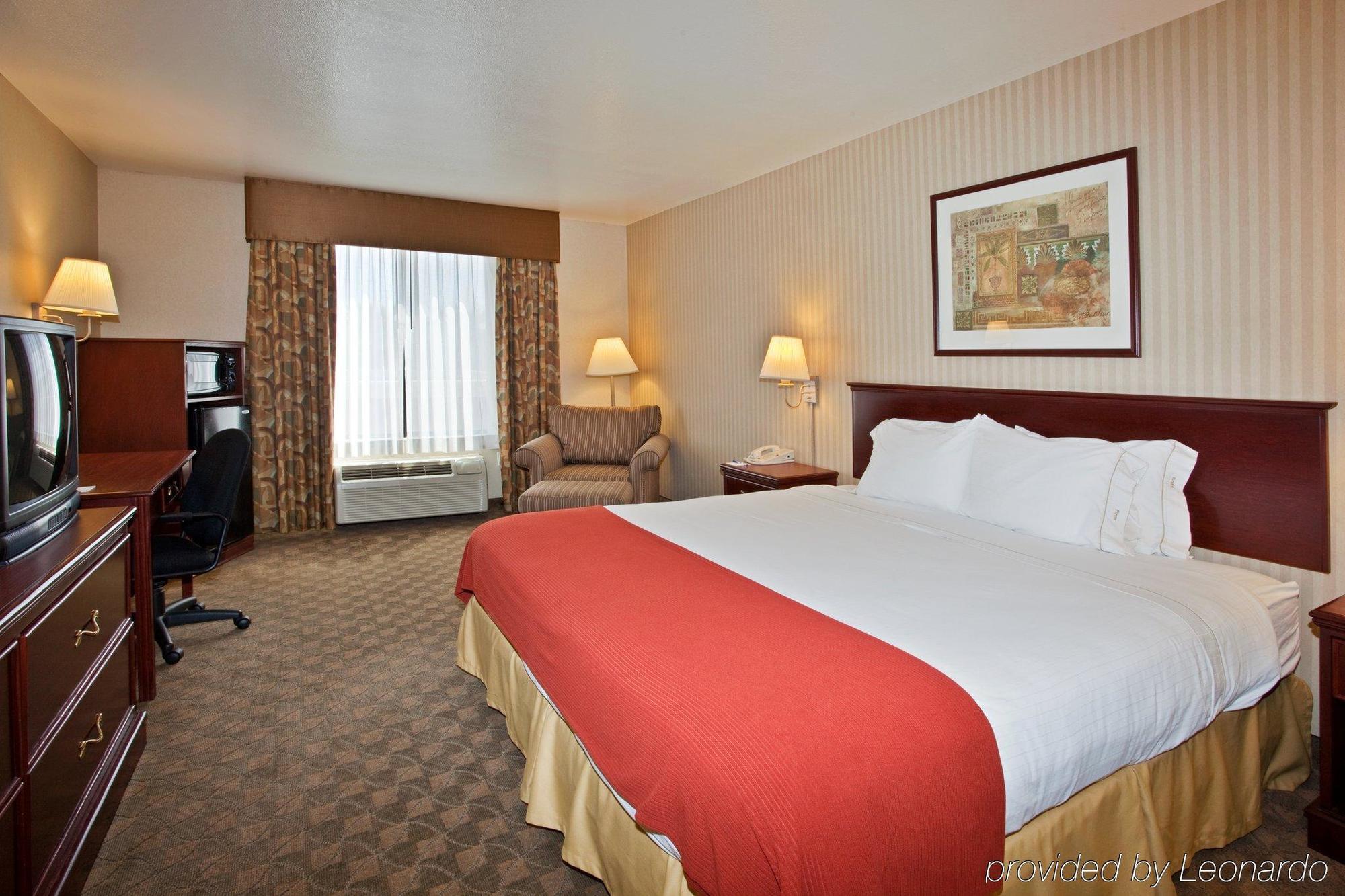 Express And - Henderson By Ihg 3*