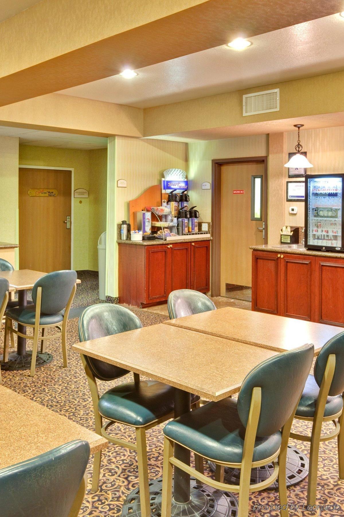Hotel Express And - Henderson By Ihg
