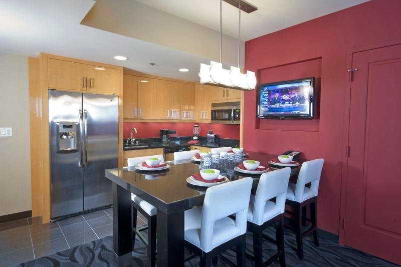 Hilton Grand Vacations Club Elara Center Strip Vegas Resort 3*