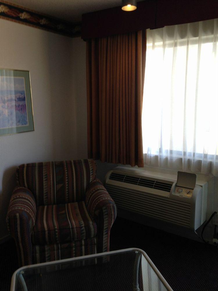 Highland Vegas Motel
