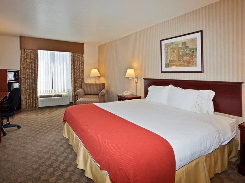 Hotel Express And - Henderson By Ihg 3*