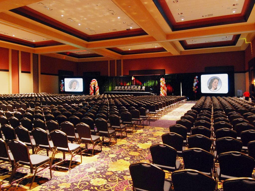 Eastside Cannery Casino Resort 3*