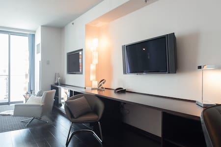 Luxury At Palms Place Apartahotel