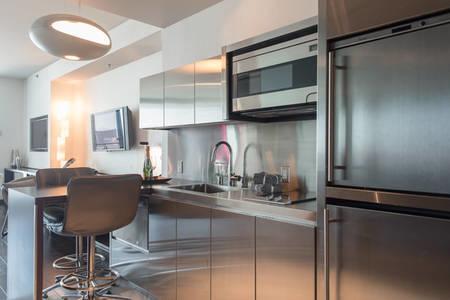 Luxury At Palms Place Apartahotel 4*