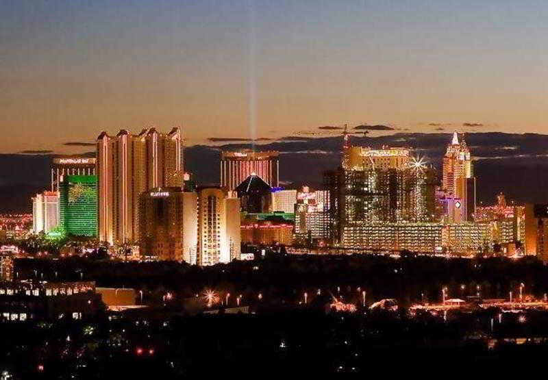 Hotel Renaissance Vegas
