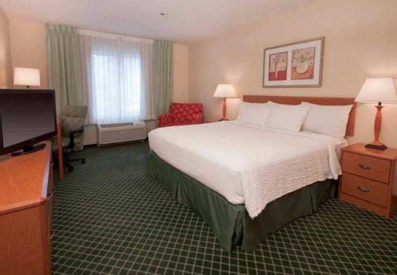 Fairfield By Marriott & Vegas Stadium Area 3*