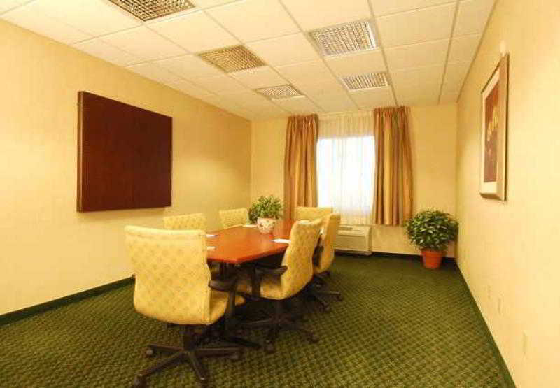 Hotel Fairfield By Marriott & Vegas Stadium Area 3*