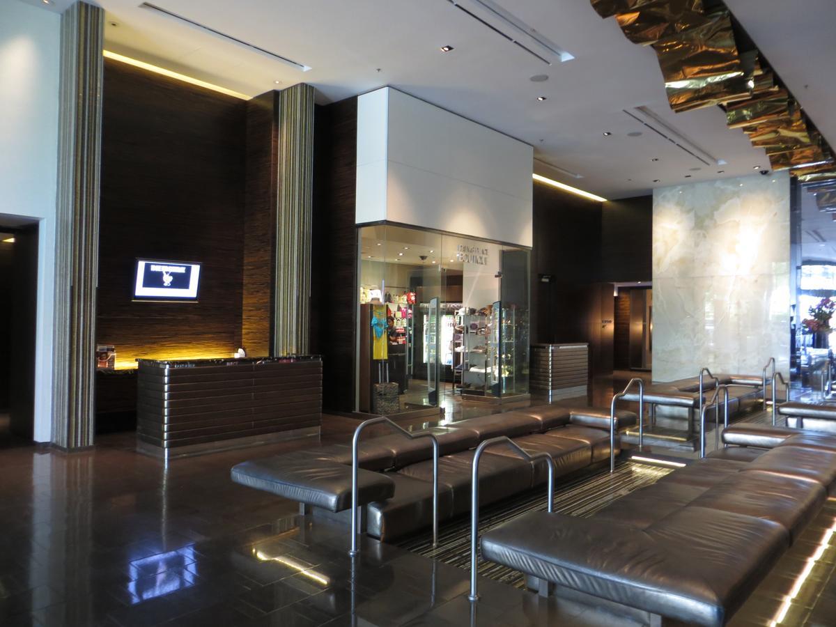 Apartahotel Palms Place 33rd Floor With Mountains Views