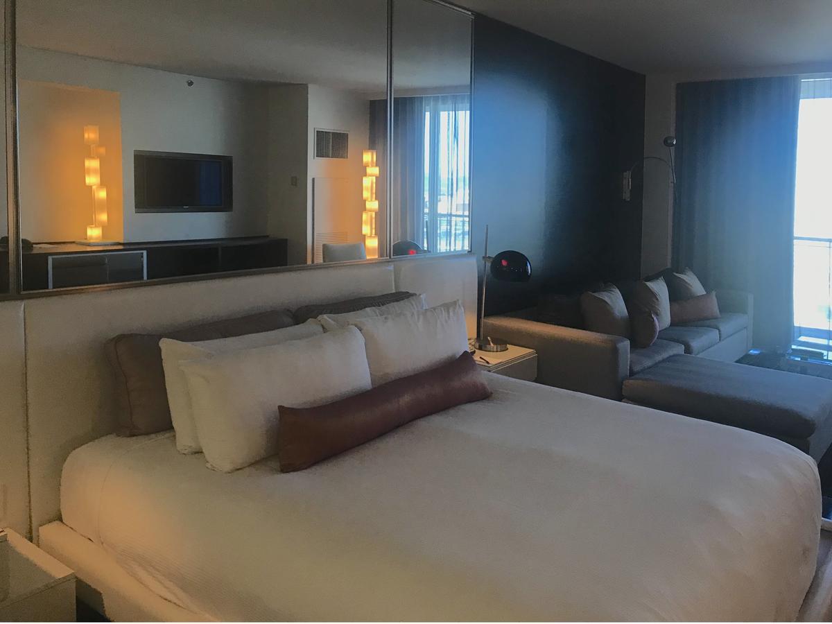 Apartahotel Palms Place - 27th Floor Strip View Studio