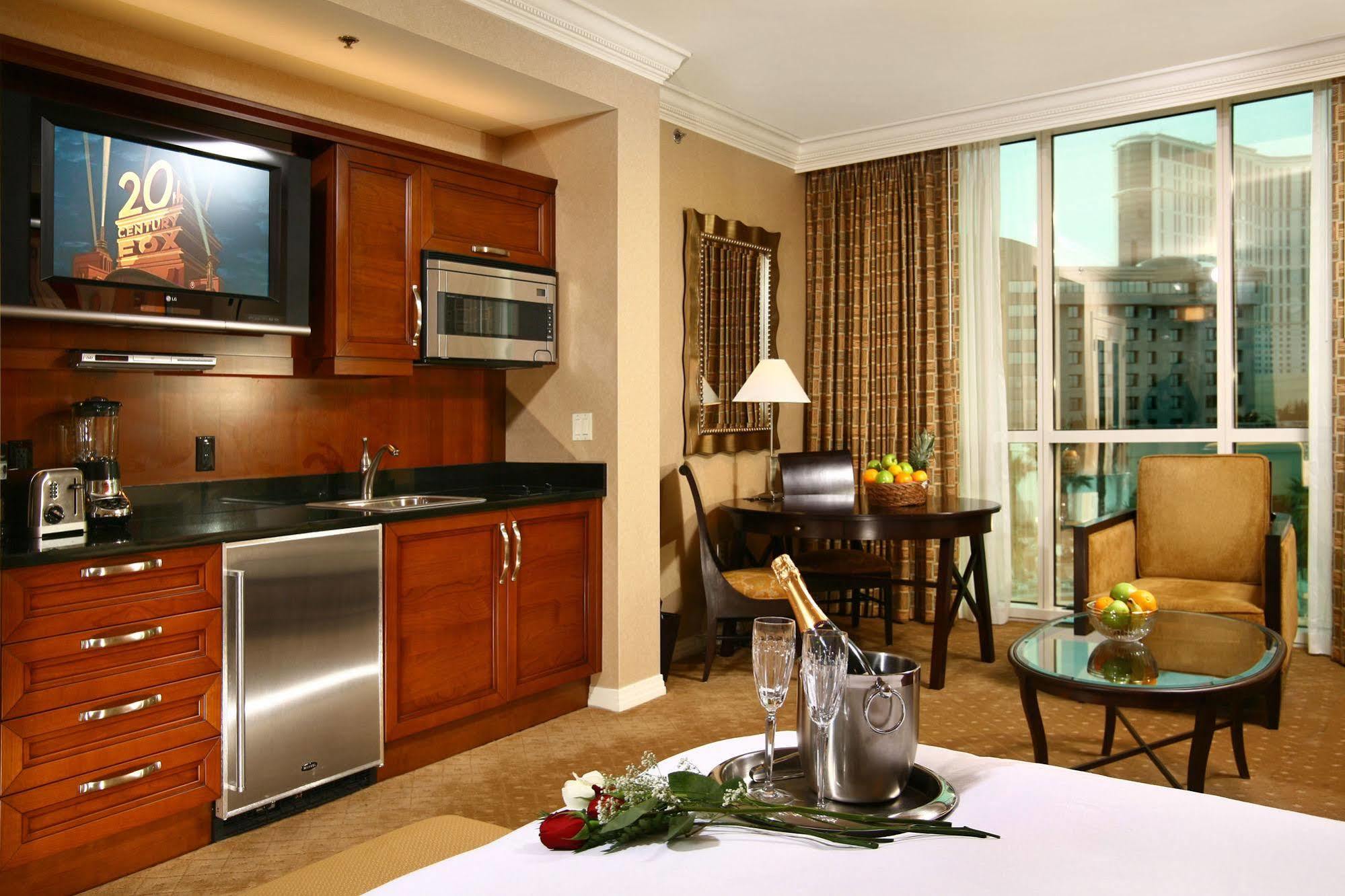 Luxury International At The Signature Apartahotel Las Vegas