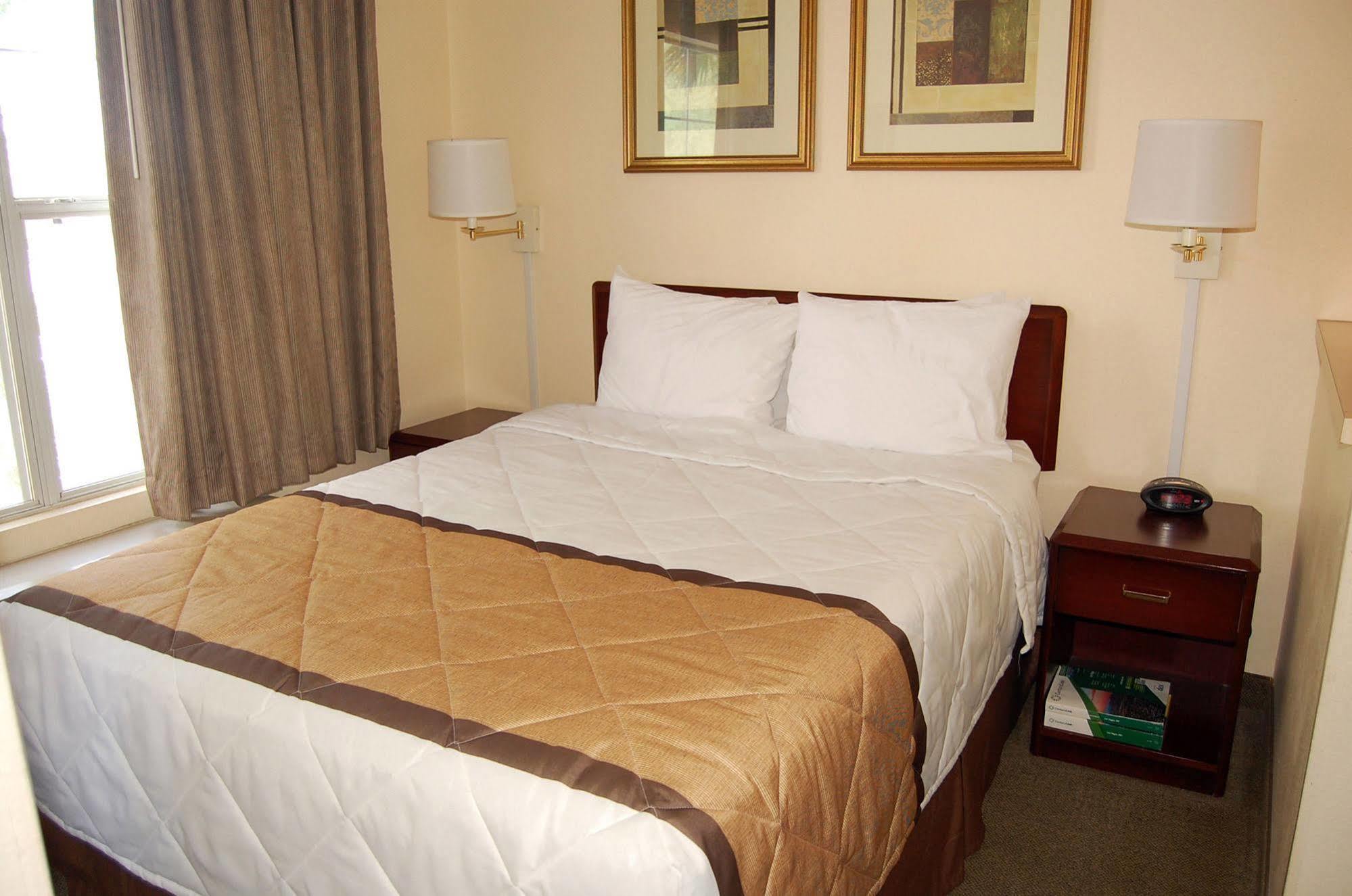 Mainstay Vegas Flamingo Hotel