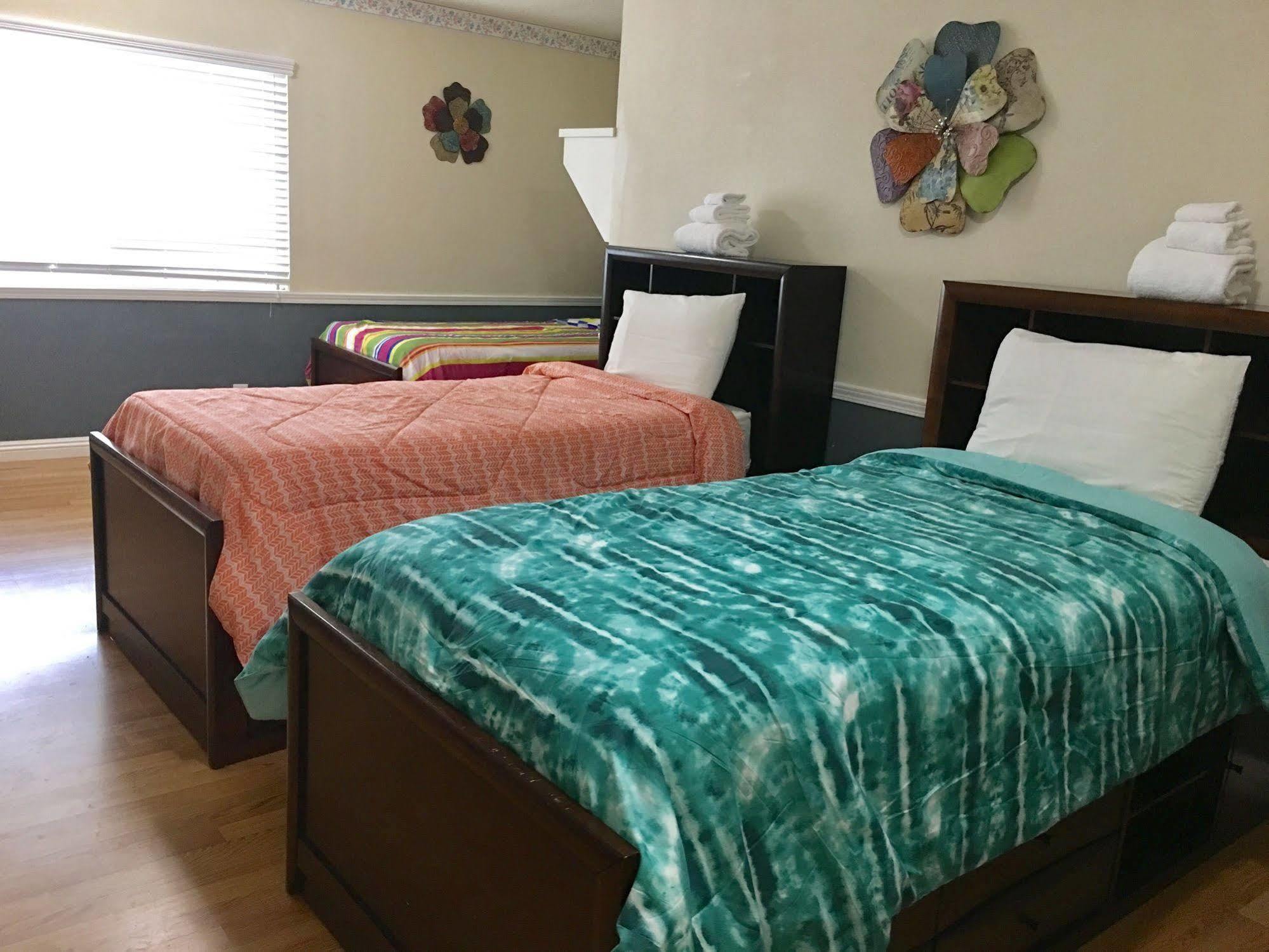 Travelers Hostal Las Vegas