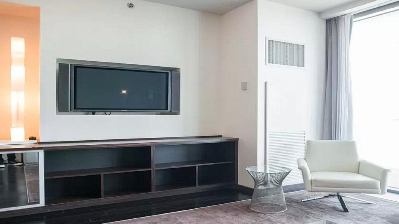 Fantastic Palms Place With Strip Views 23rd Floor Apartahotel *