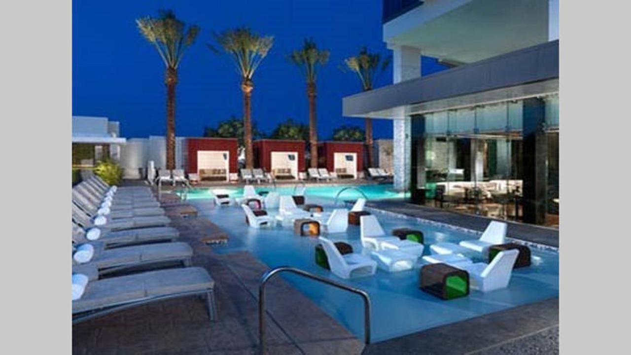 Fantastic Palms Place With Strip Views 23rd Floor Apartahotel