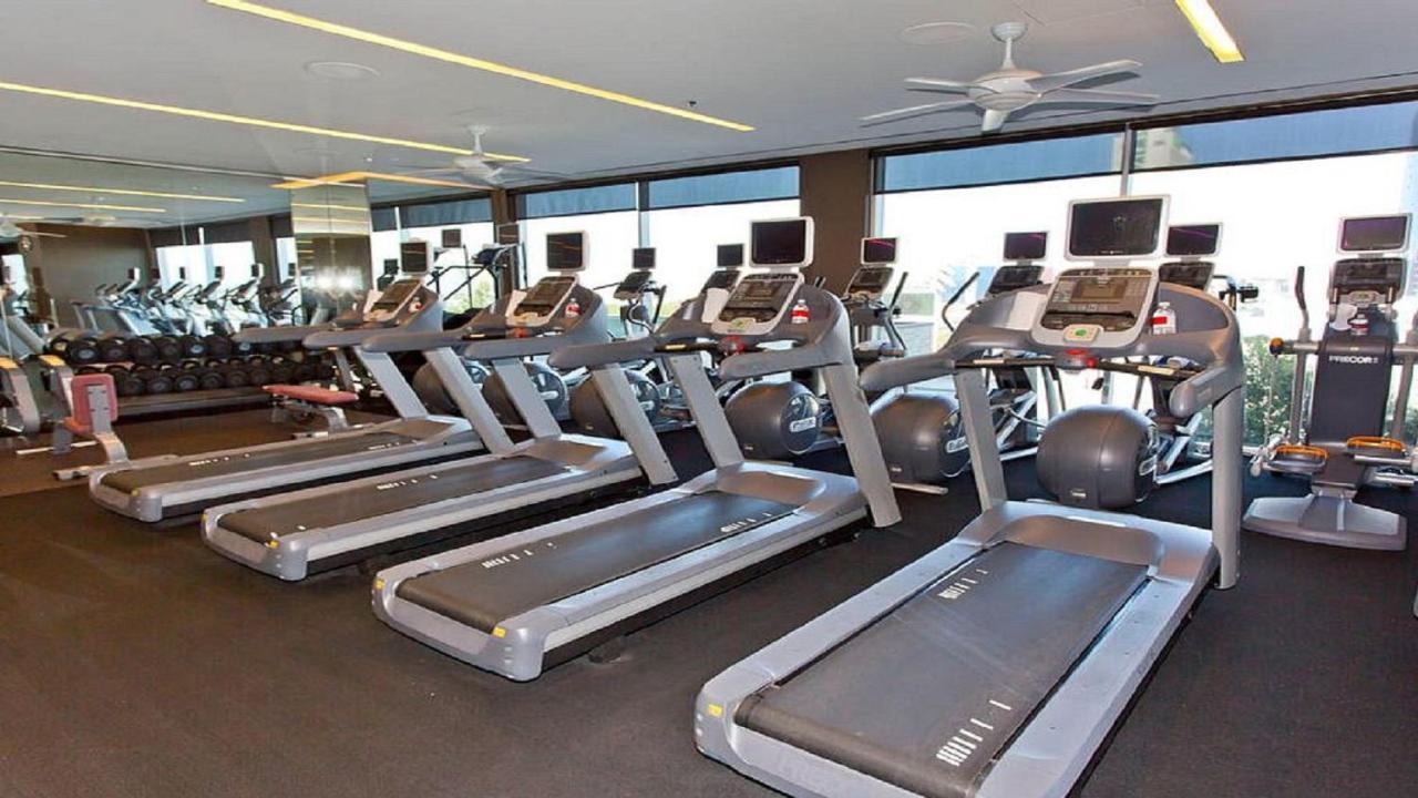 Fantastic Palms Place With Strip Views 23rd Floor Apartahotel